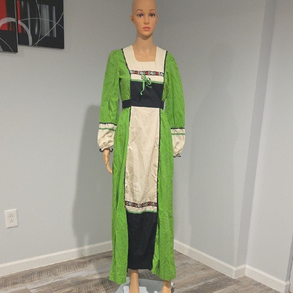 Vintage Green and Black Long Sleeve Dress - Picture 1 of 17